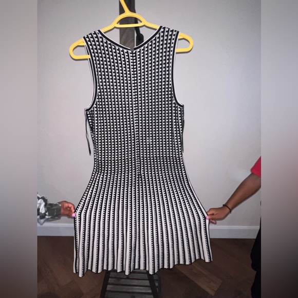 Michael Kors - Picture 3 of 5